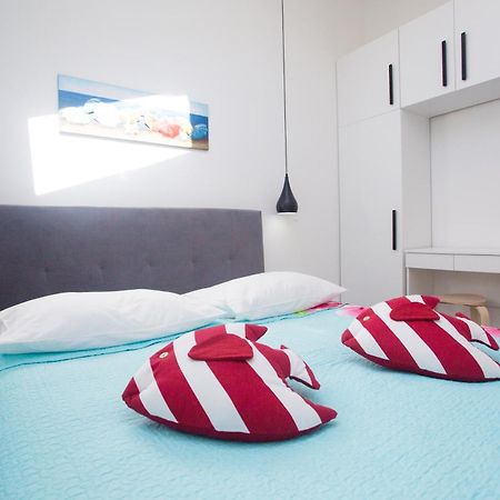 Beach Apartment Renco Sumpetar Ngoại thất bức ảnh