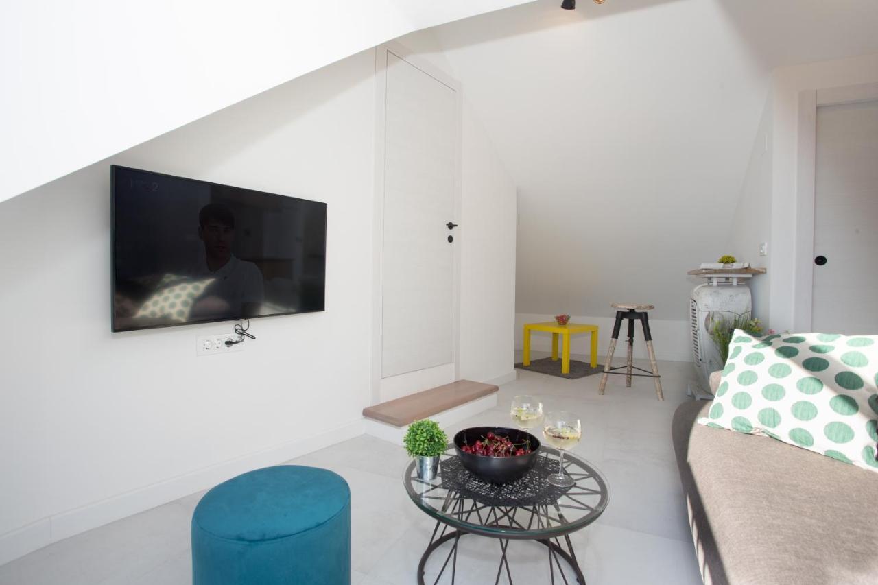 Beach Apartment Renco Sumpetar Ngoại thất bức ảnh