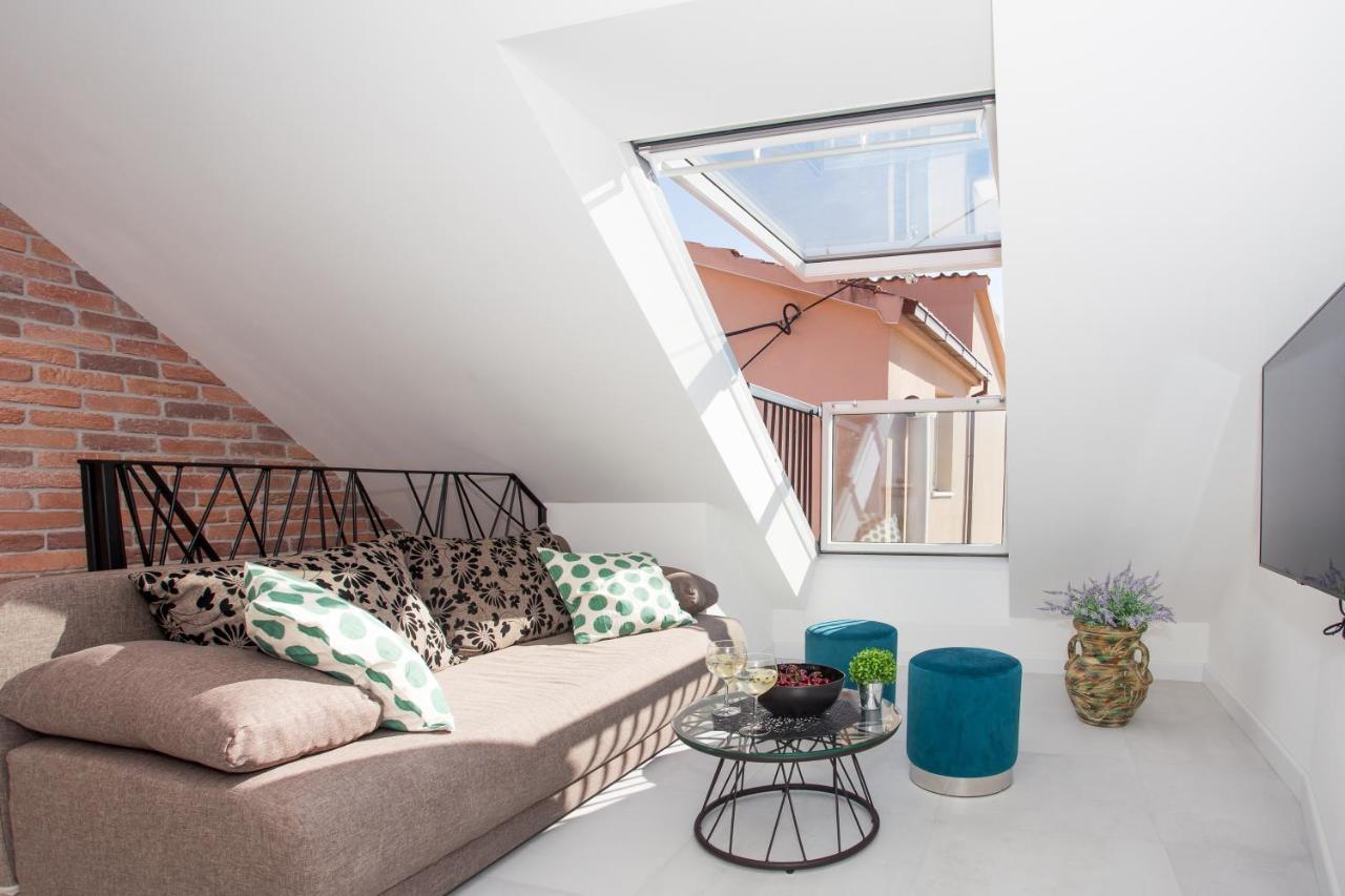 Beach Apartment Renco Sumpetar Ngoại thất bức ảnh