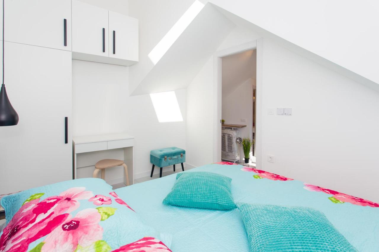 Beach Apartment Renco Sumpetar Ngoại thất bức ảnh