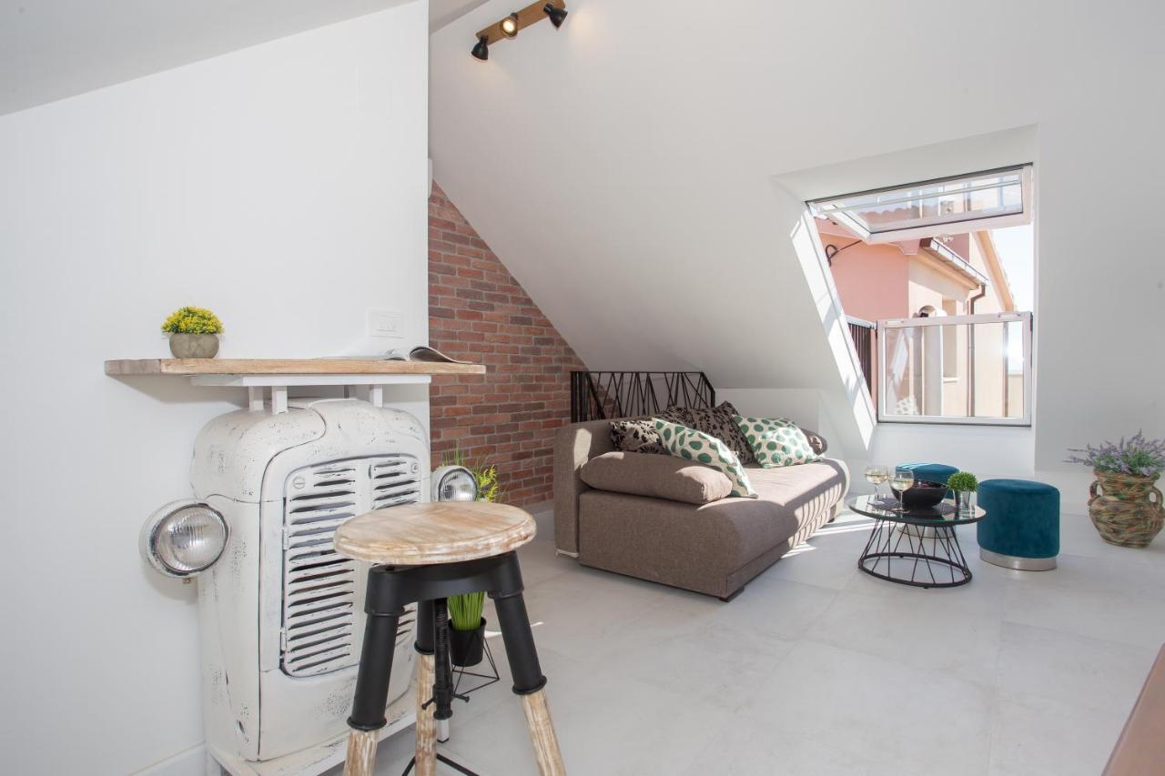 Beach Apartment Renco Sumpetar Ngoại thất bức ảnh